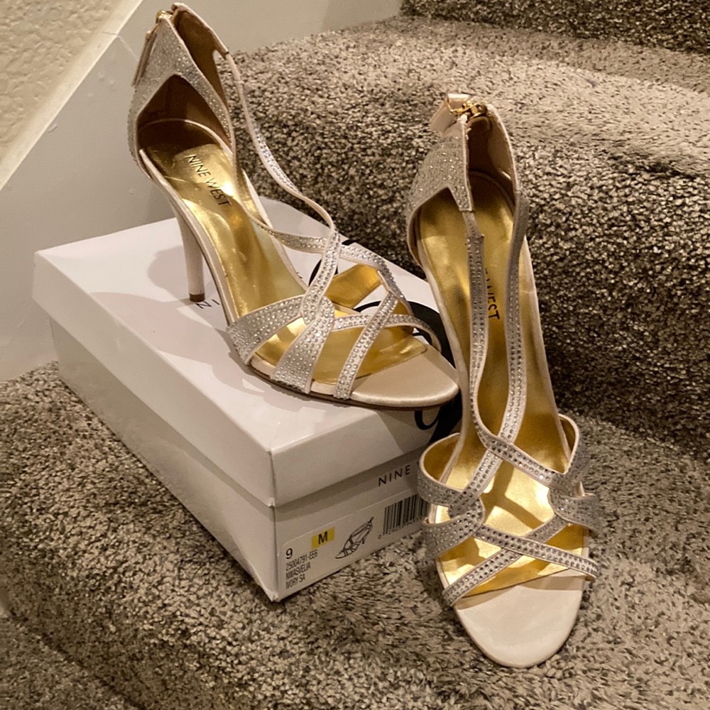 Nine West Asvelia dress sandals size 9